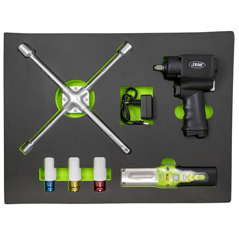 CLÉ À CHOC ET DOUILLES