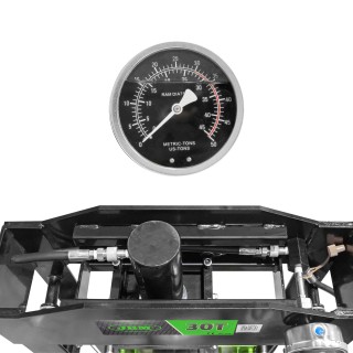 PRESSE HYDRAULIQUE SUR PIEDS DE 30T